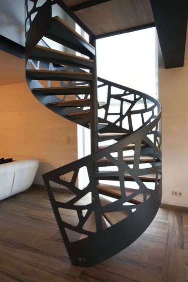 escalier helicoidale electrique