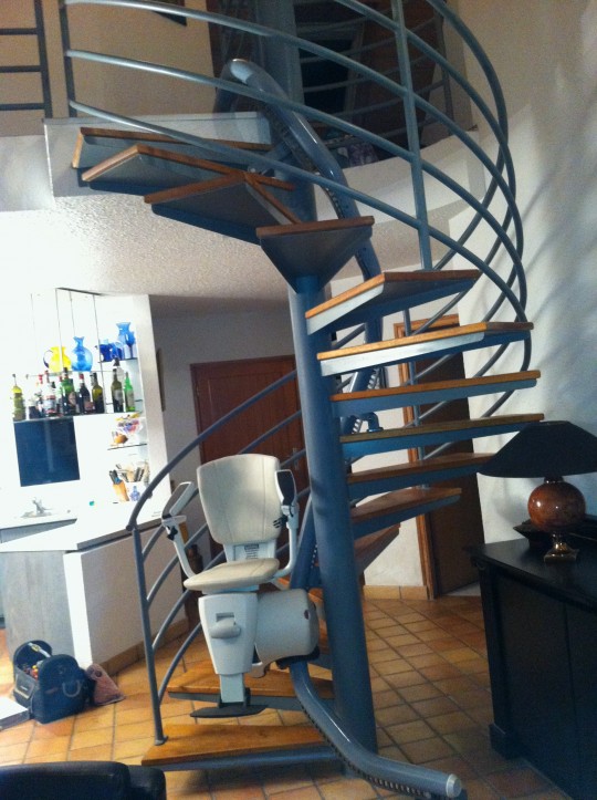 escalier helicoidale electrique