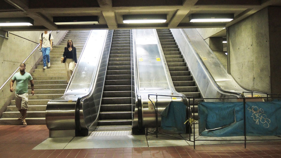 escalier roulant centre videotron