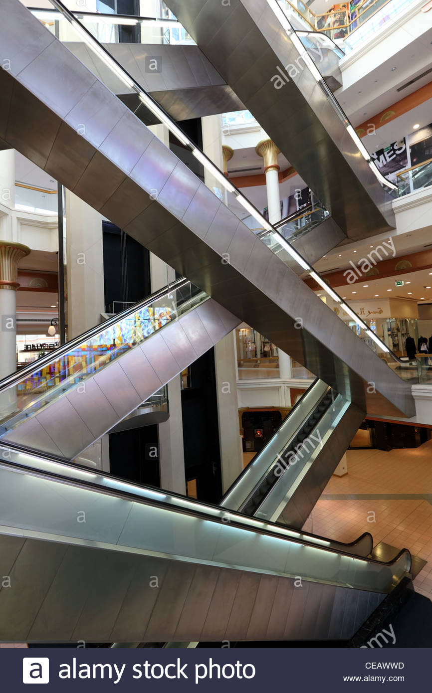 escalier roulant en arabe