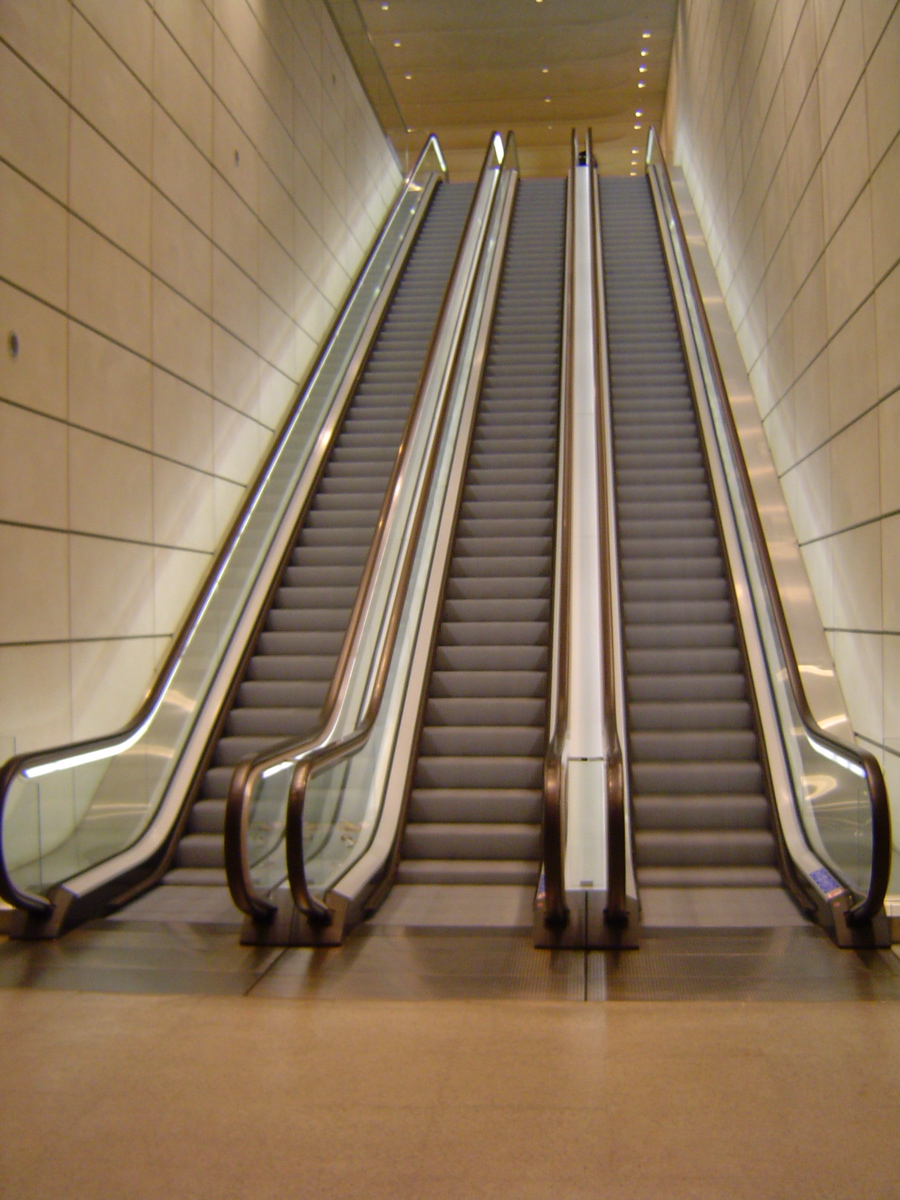 escalier roulant mecanique escalator otis