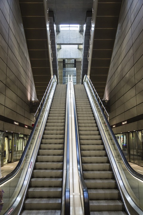escalier roulant metro