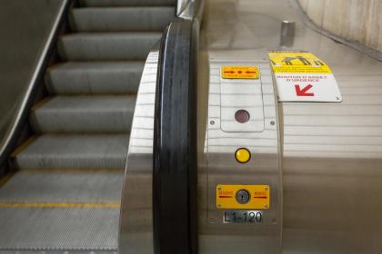 escalier roulant stm