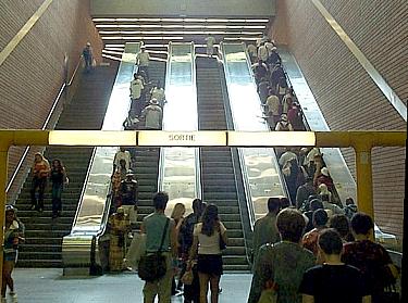 escalier roulant stm