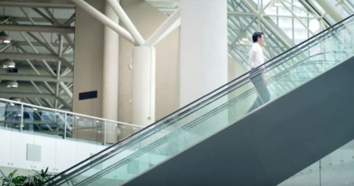 escalier roulant trudeau