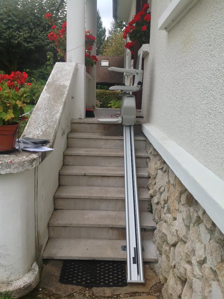 monte escalier 54