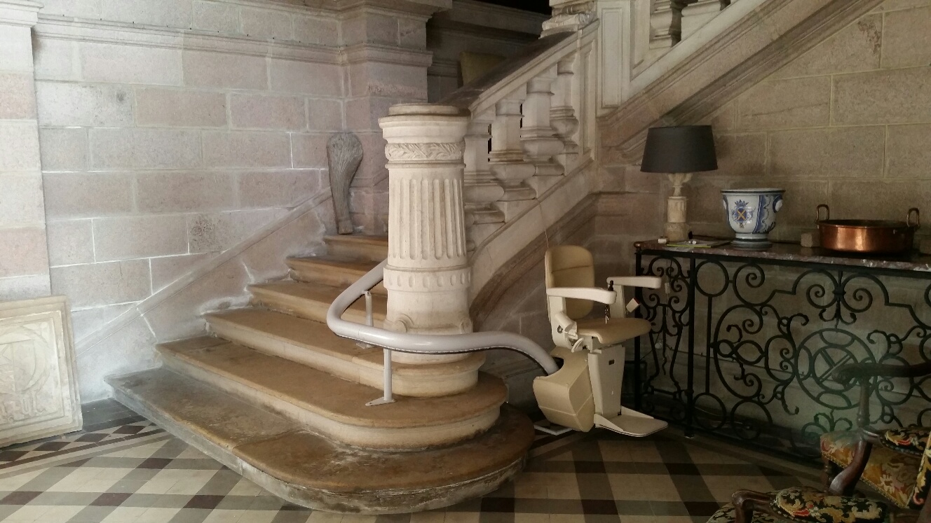 monte escalier 71