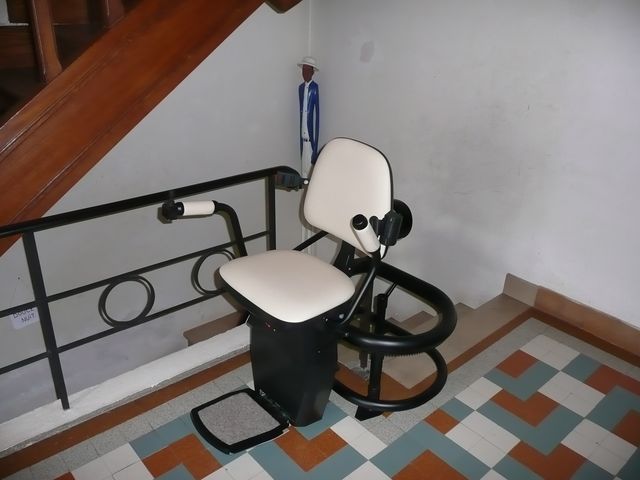 monte escalier 73