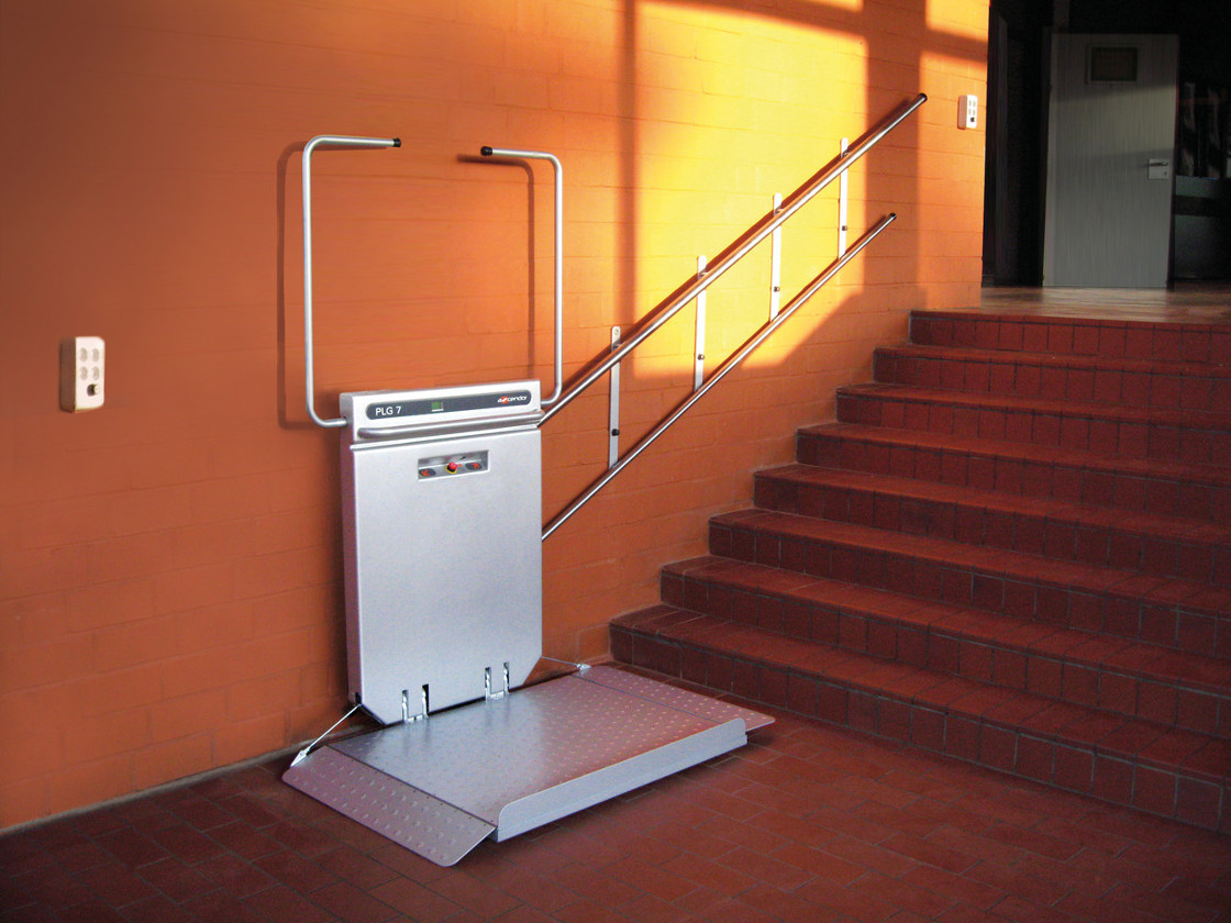 monte escalier a plateforme