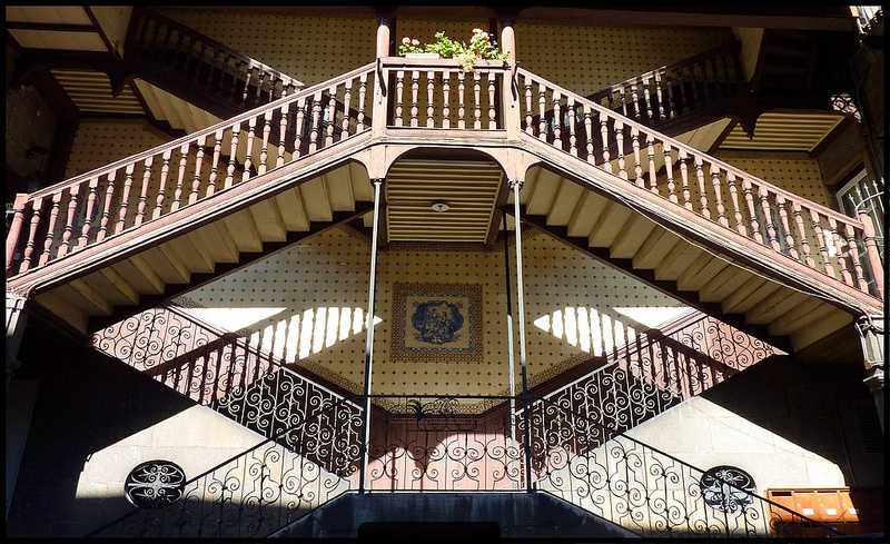 monte escalier besancon