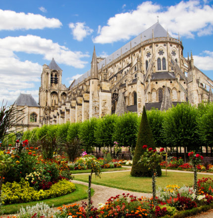 monte escalier bourges