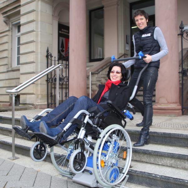 monte escalier electrique pour fauteuil roulant