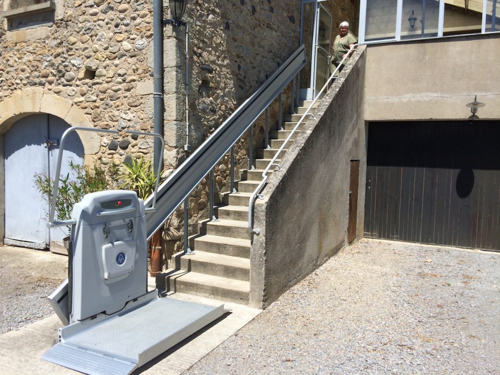 monte escalier exterieur handicape