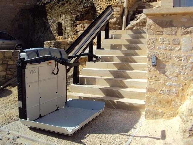 monte escalier exterieur handicape