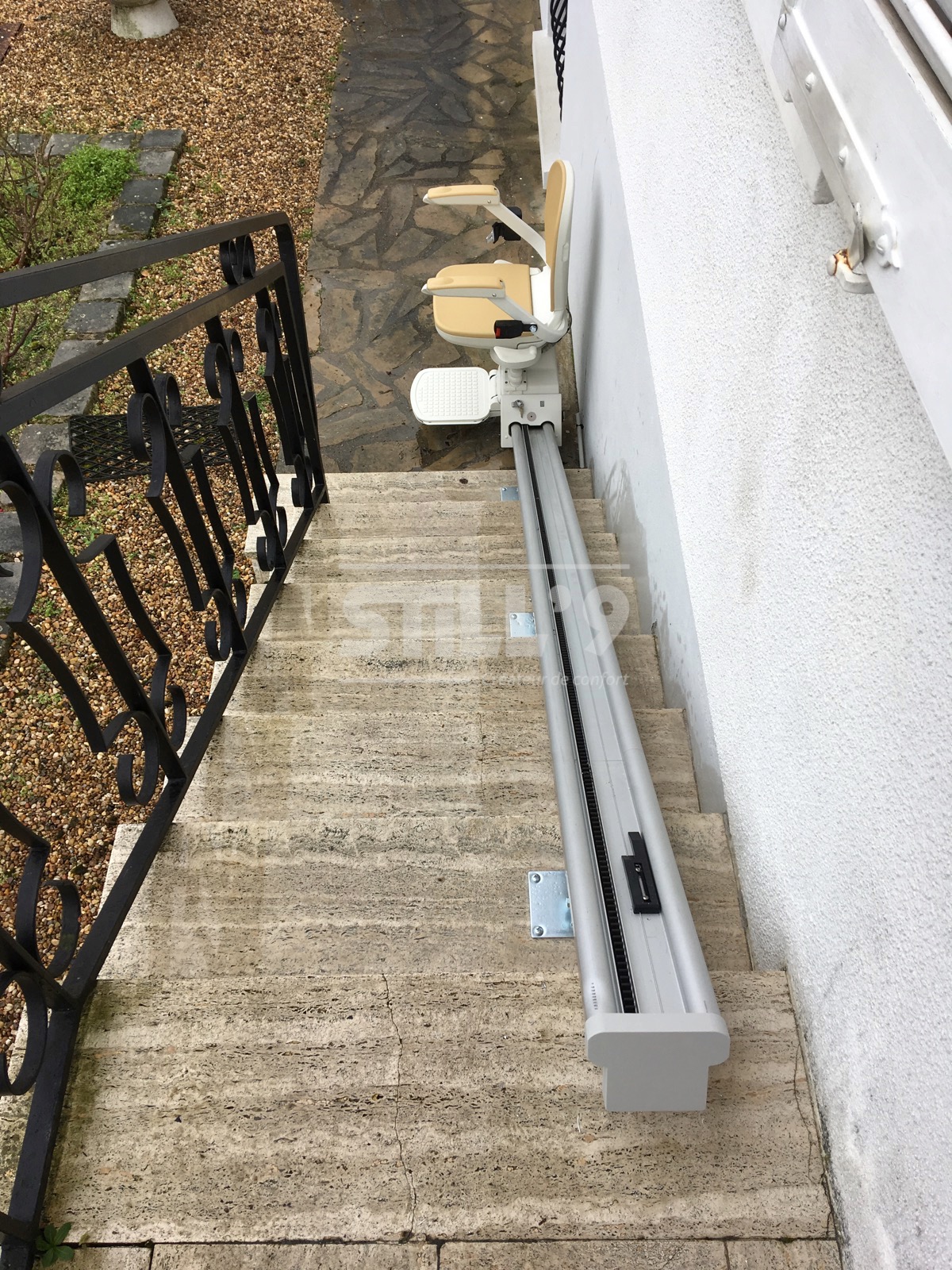 monte escalier orleans